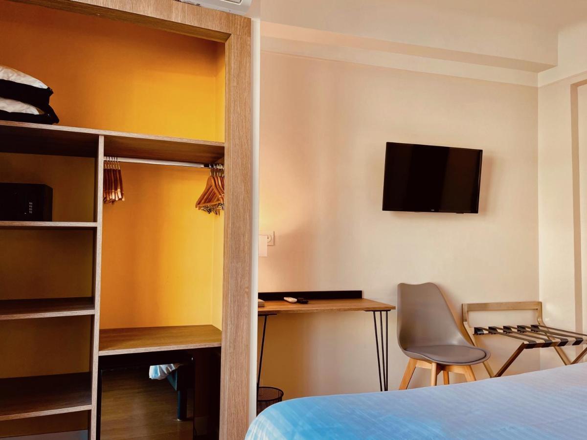 Hotel Courbet Juan-les-Pins Kültér fotó