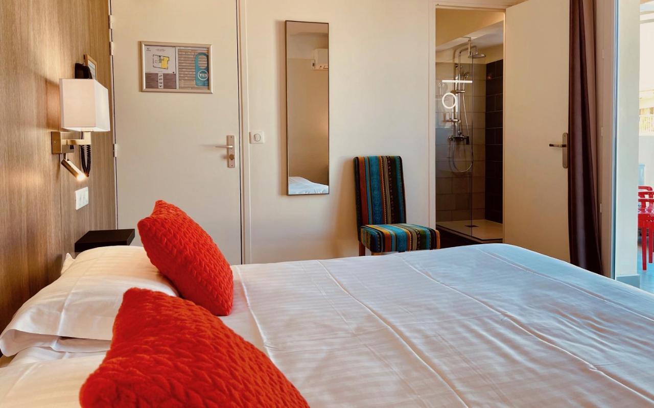 Hotel Courbet Juan-les-Pins Kültér fotó